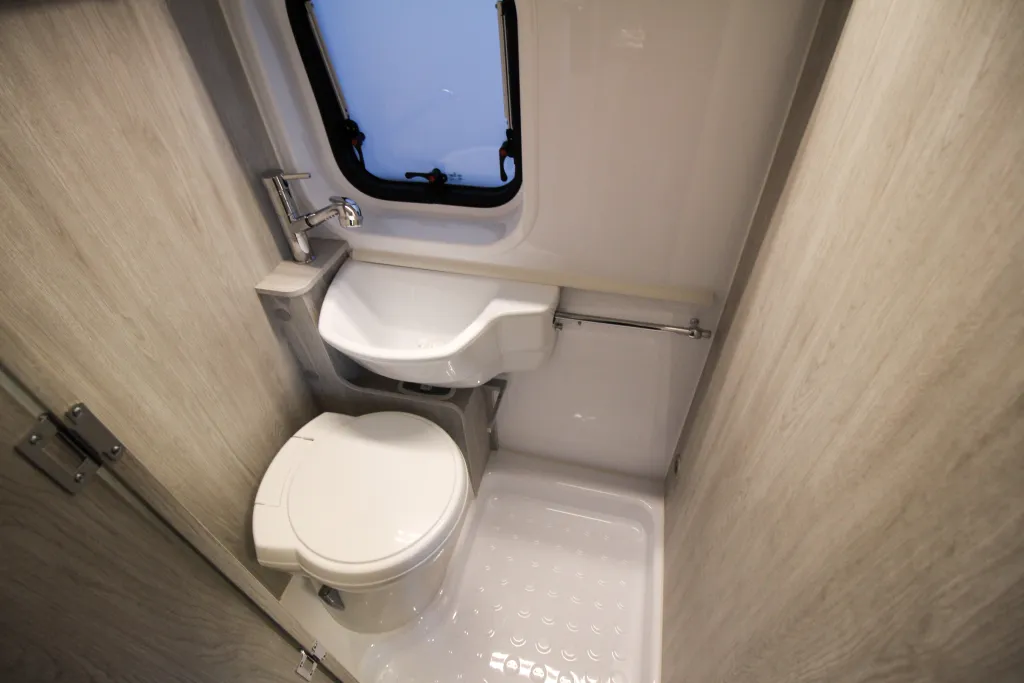 Bild 16: Wohnmobil für 2 Personen in Untersteinbach / Rauhenebrach mieten Bild 16: Wohnmobil für 2 Personen in Untersteinbach / Rauhenebrach mieten