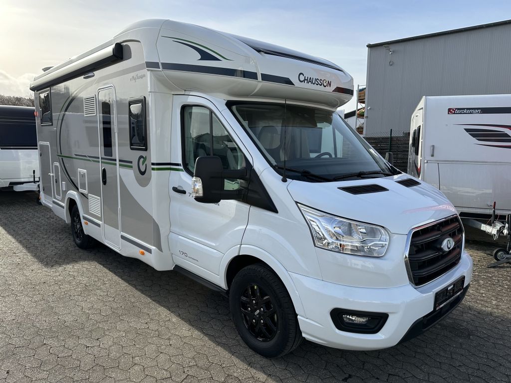 Bild 1: Chausson Teilintegrierte 777 Titanium Ultimate